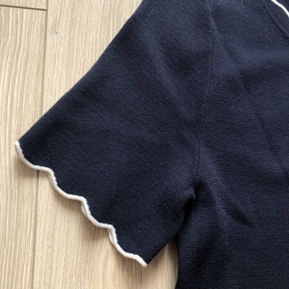 Ann Taylor Scalloped Short Sleeve Dress in Navy Size S - Picture 9 of 10